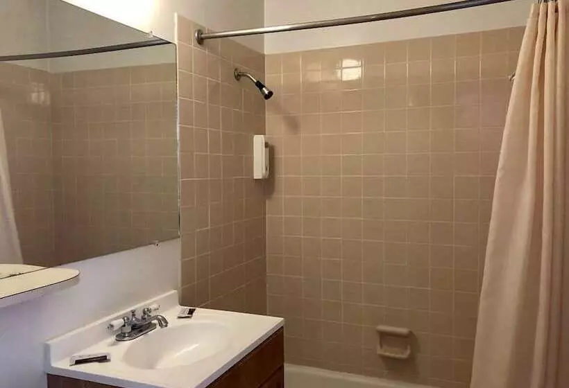 Motelli Imperial Inn