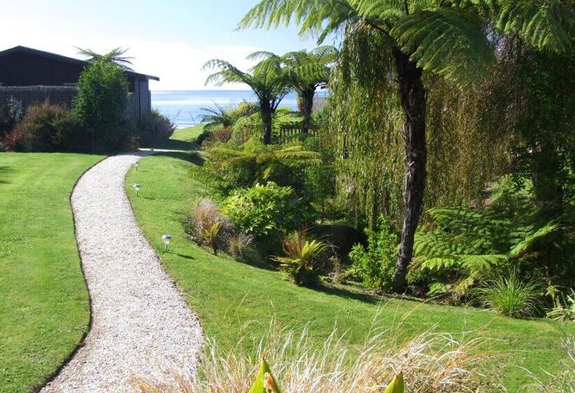 منتجع Adrift In Golden Bay  Absolute Beachfront Villas