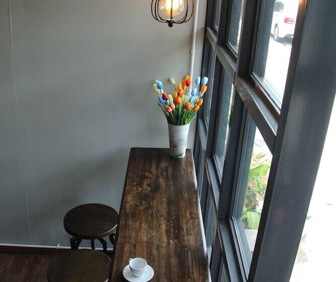 Zleep Inn Chiang Mai   Hostel