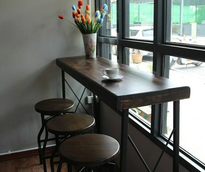 Zleep Inn Chiang Mai   Hostel