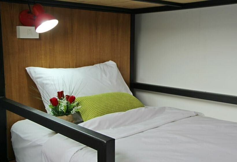 Zleep Inn Chiang Mai   Hostel