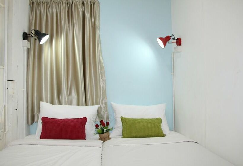 Zleep Inn Chiang Mai   Hostel