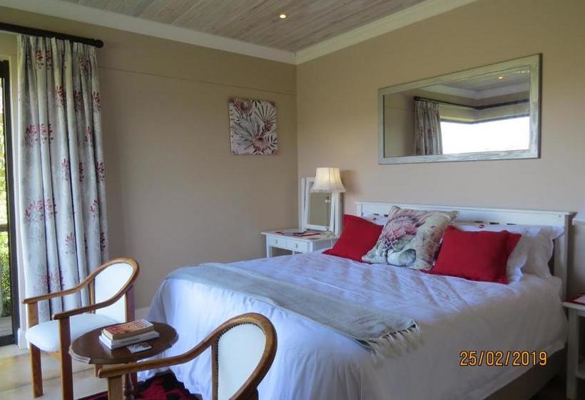 민박 Makarios On The River