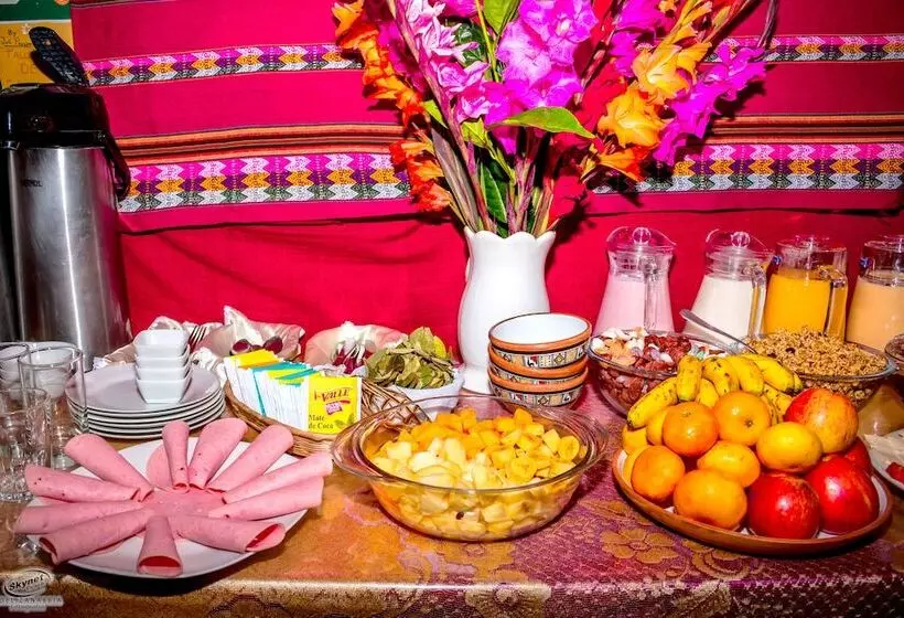 تختخواب و صبحانه Marlon S House Puno Peru