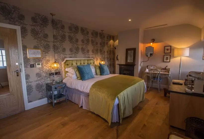 Aamiaismajoitus (B&B) The Peacock At Barlow