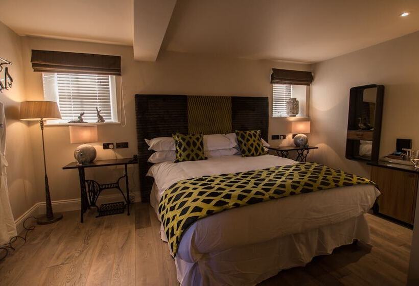 민박 The Peacock At Barlow