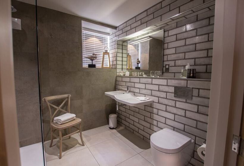 민박 The Peacock At Barlow