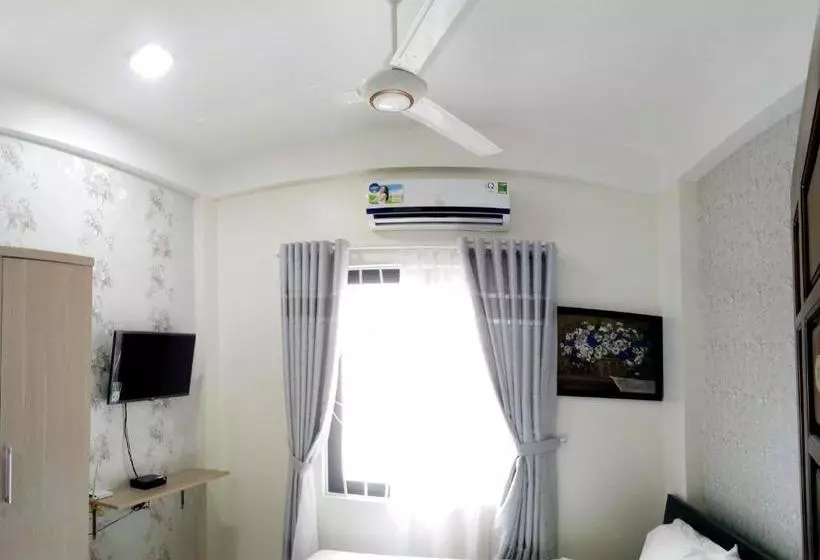 تختخواب و صبحانه Tintin Hue Hostel