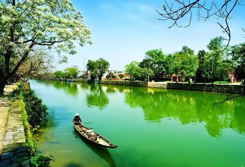 تختخواب و صبحانه Tintin Hue Hostel