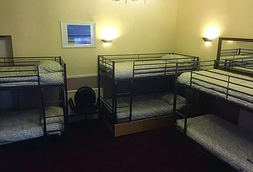 Bobby S Bunkhouse   Hostel