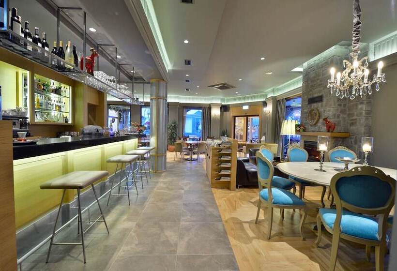 هتل 7 Rooms Adults Only