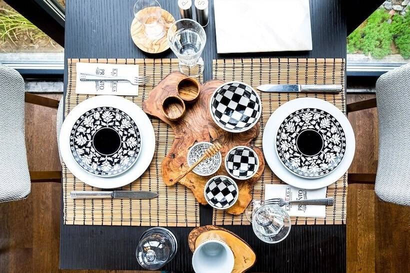 هتل 7 Rooms Adults Only