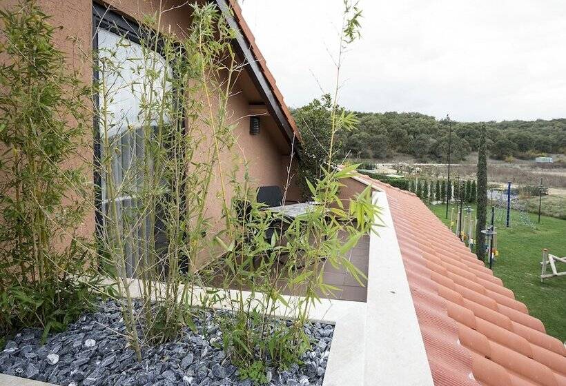 هتل 7 Rooms Adults Only