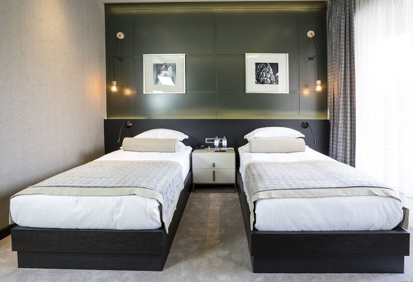 هتل 7 Rooms Adults Only