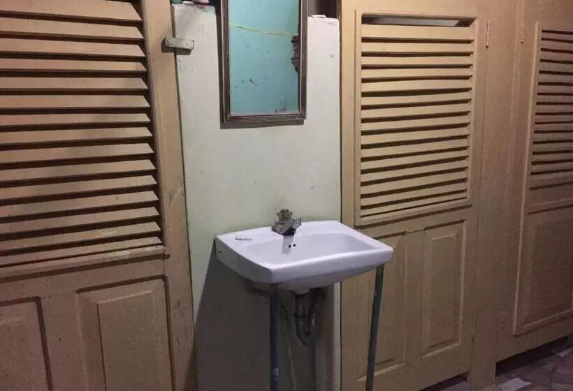 هتل Zazil Ha Hostel