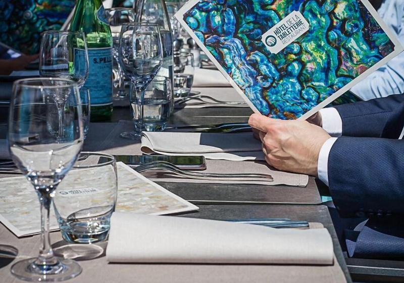 فندق De La Tabletterie