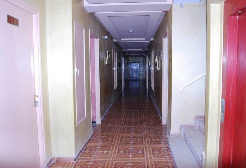 酒店 Hôtel Café Restaurant Assaka