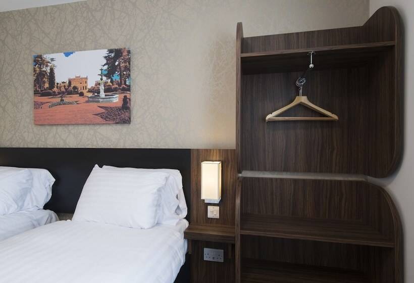 בית מלון כפרי Kings Chamber, Doncaster By Marston S Inns