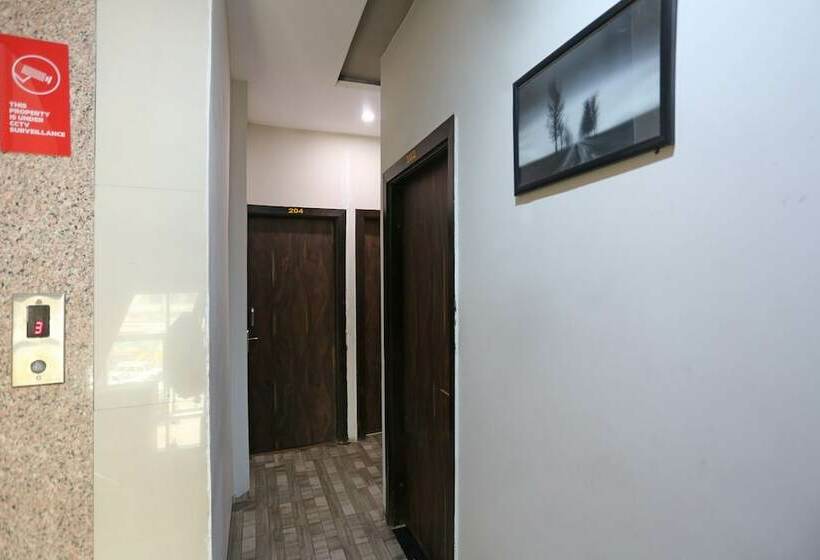 酒店 Oyo 6325  Kiran