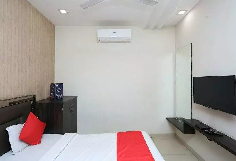 Hotelli Oyo 6325  Kiran