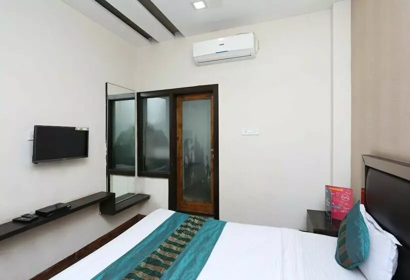 Hotelli Oyo 6325  Kiran