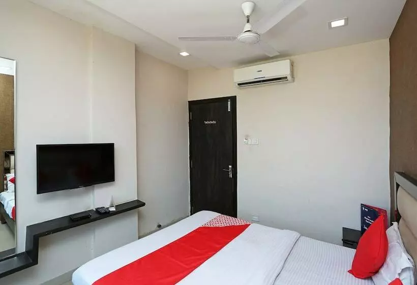 Hotelli Oyo 6325  Kiran