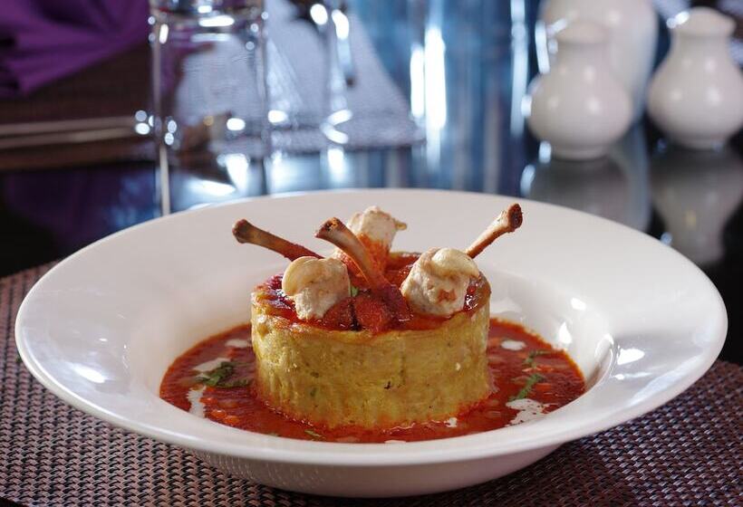 فندق The Blooms Cochin