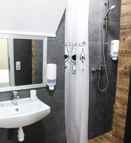 Square Hostel