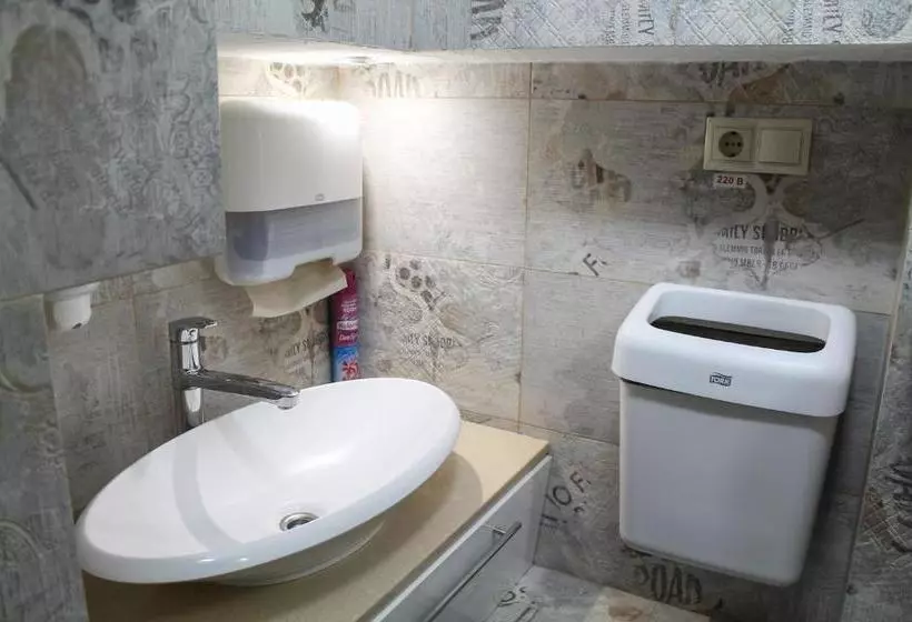 Square Hostel