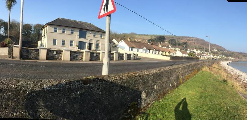 住宿加早餐  Water S Edge Glenarm Self Catering Apartments