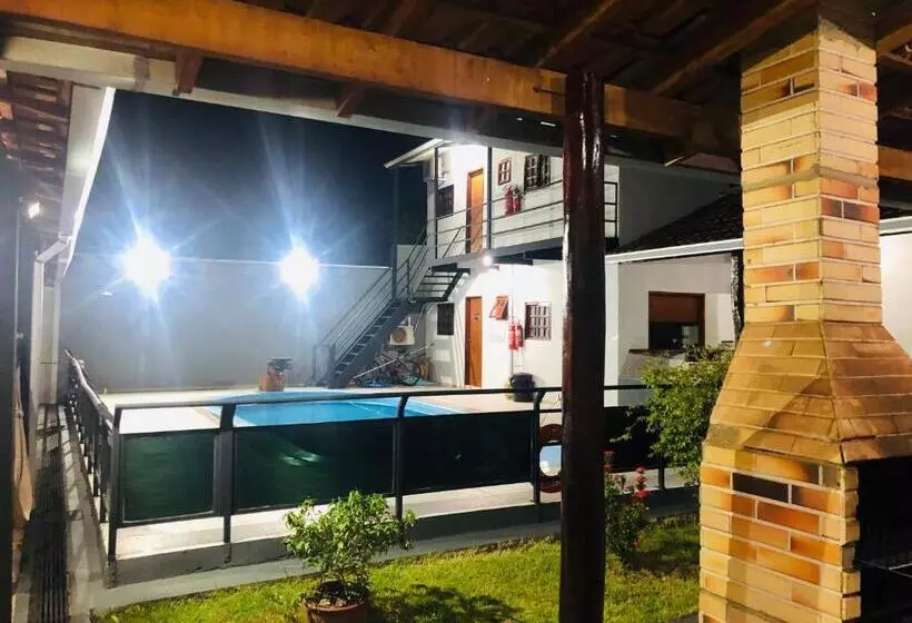 ユースホステル Pousada Rio Bonito