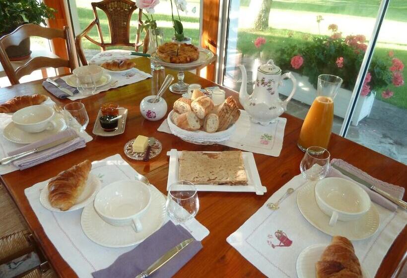 민박 Chambre D'hôtes Entre Mer Et Monts