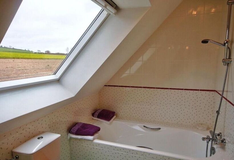 민박 Chambre D'hôtes Entre Mer Et Monts