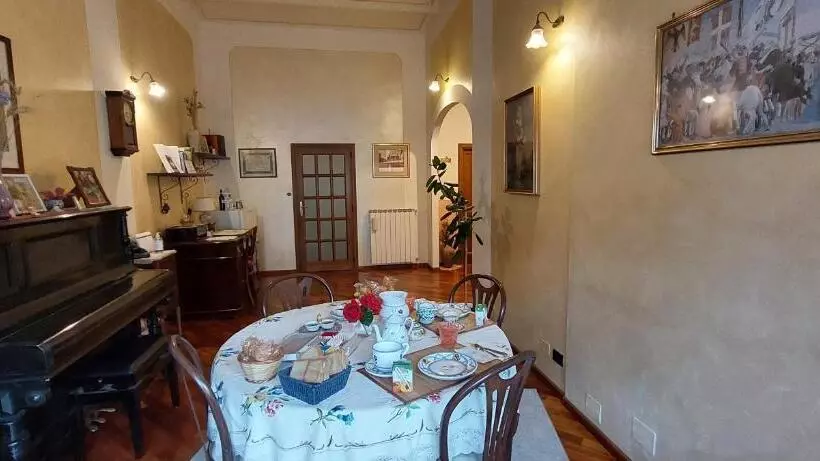 تختخواب و صبحانه Il Giglio D'oro