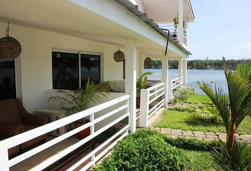 هتل Akwa Beach