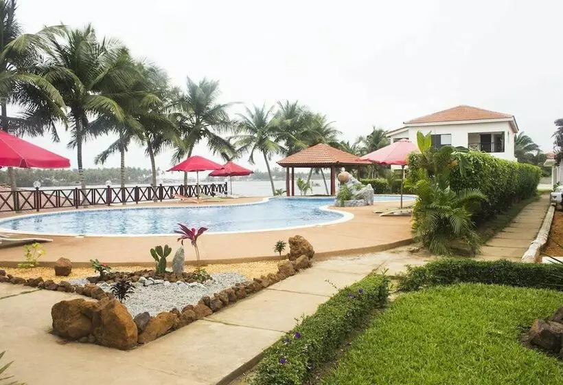 هتل Akwa Beach