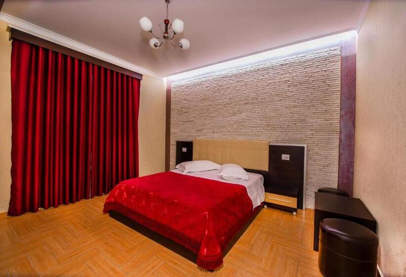 ホテル Fieri International