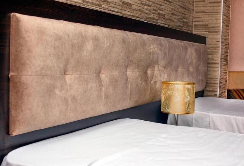 ホテル Fieri International