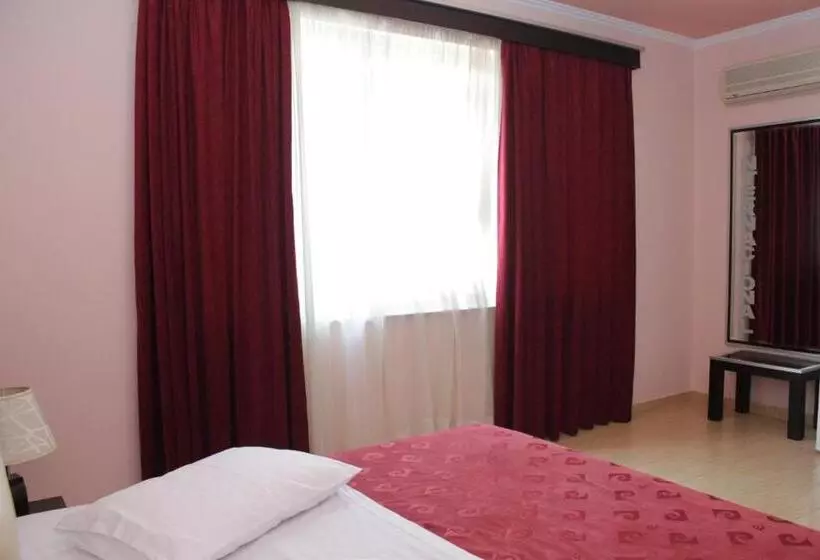 ホテル Fieri International