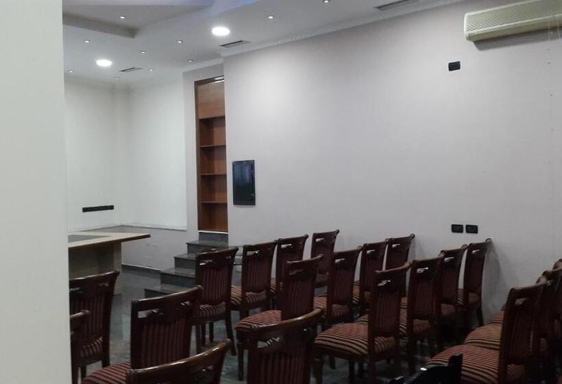 ホテル Fieri International