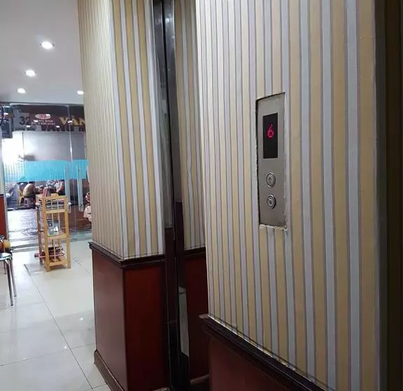 Sunflower Hotel & Travel