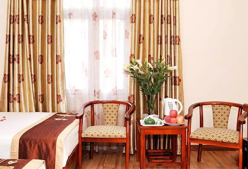 Sunflower Hotel & Travel