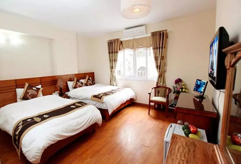 Sunflower Hotel & Travel