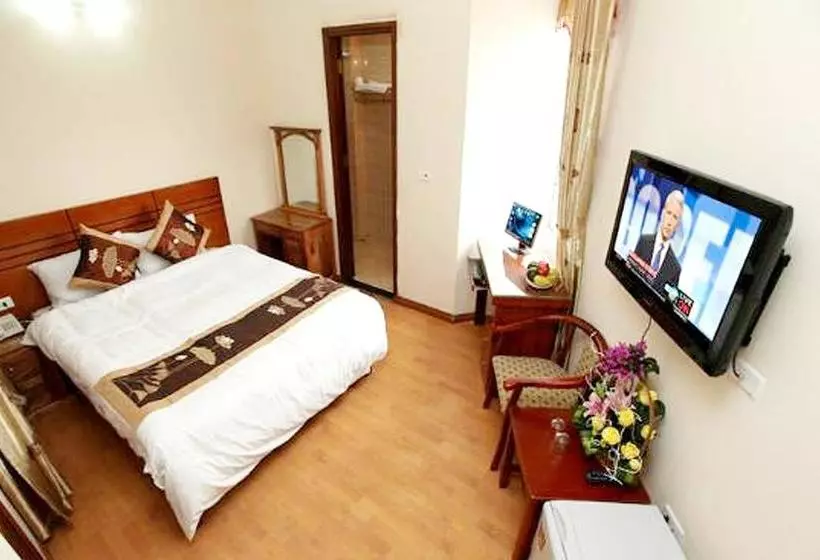 Sunflower Hotel & Travel