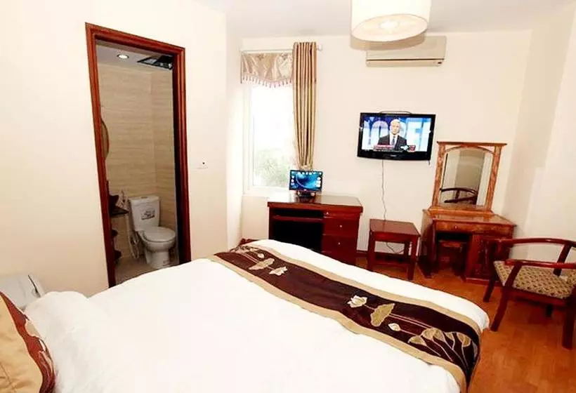 Sunflower Hotel & Travel