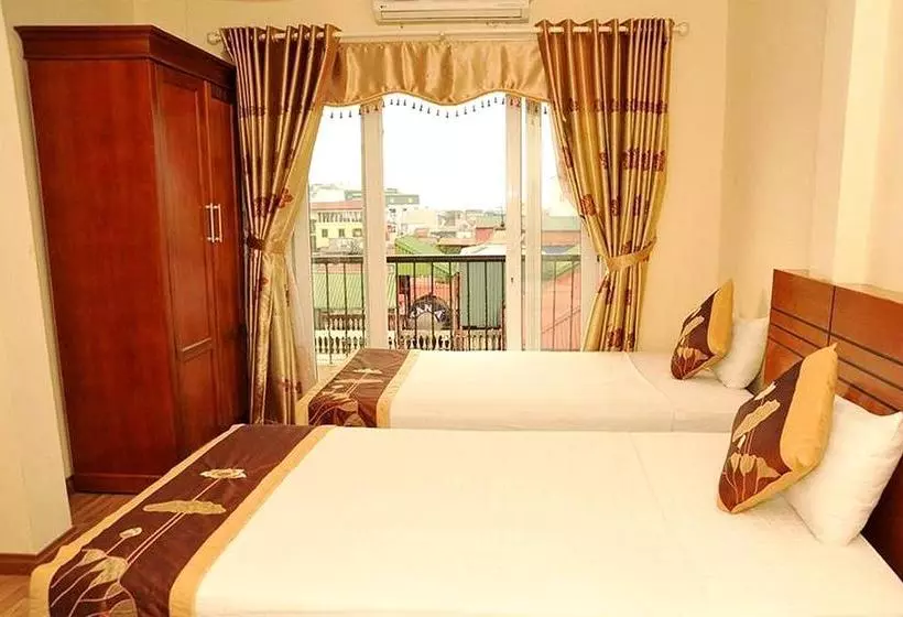 Sunflower Hotel & Travel