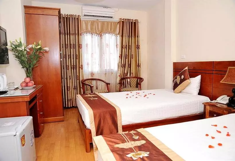 Sunflower Hotel & Travel