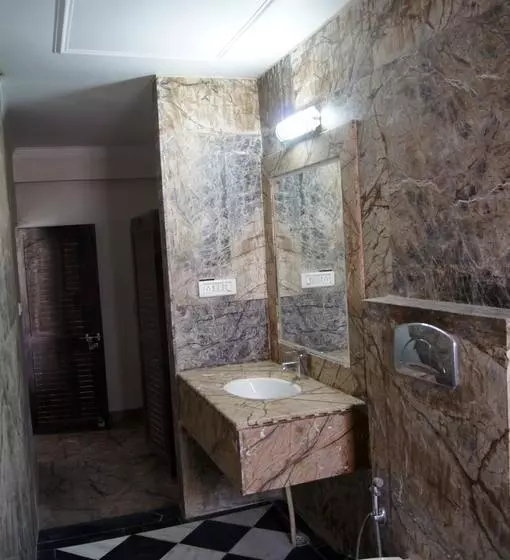 ホテル Oyo 1006  Red Fort