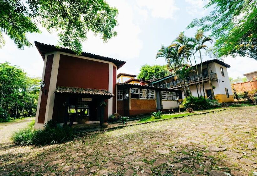 Hotel Pousada D Oleo De Guignard