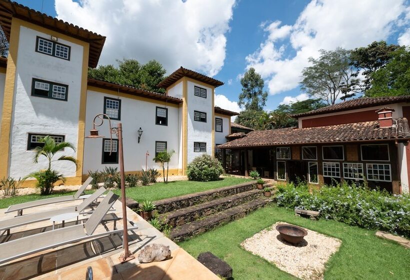 Hotel Pousada D Oleo De Guignard